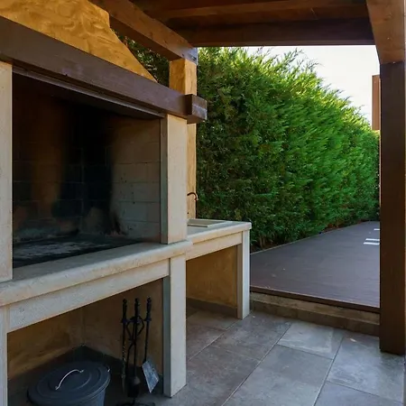 Maron Holiday home