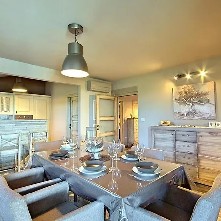 Holiday home Maron Tar-Vabriga